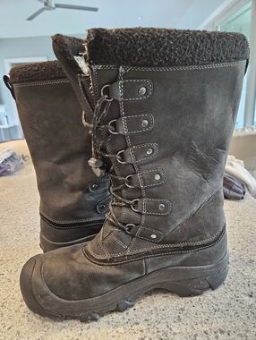 KEEN Black Winter Fleece-Lined Lace-Up Alaska Snow Boots